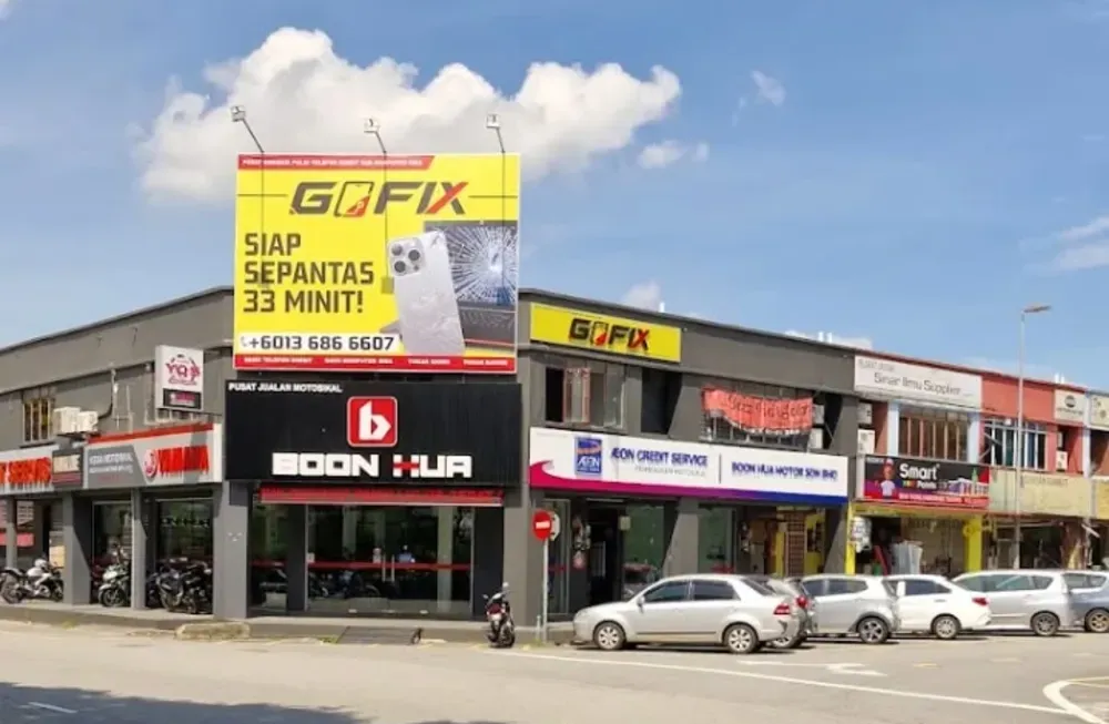 Papan tanda GOFIX Putra Perdana - visual promosi kedai
