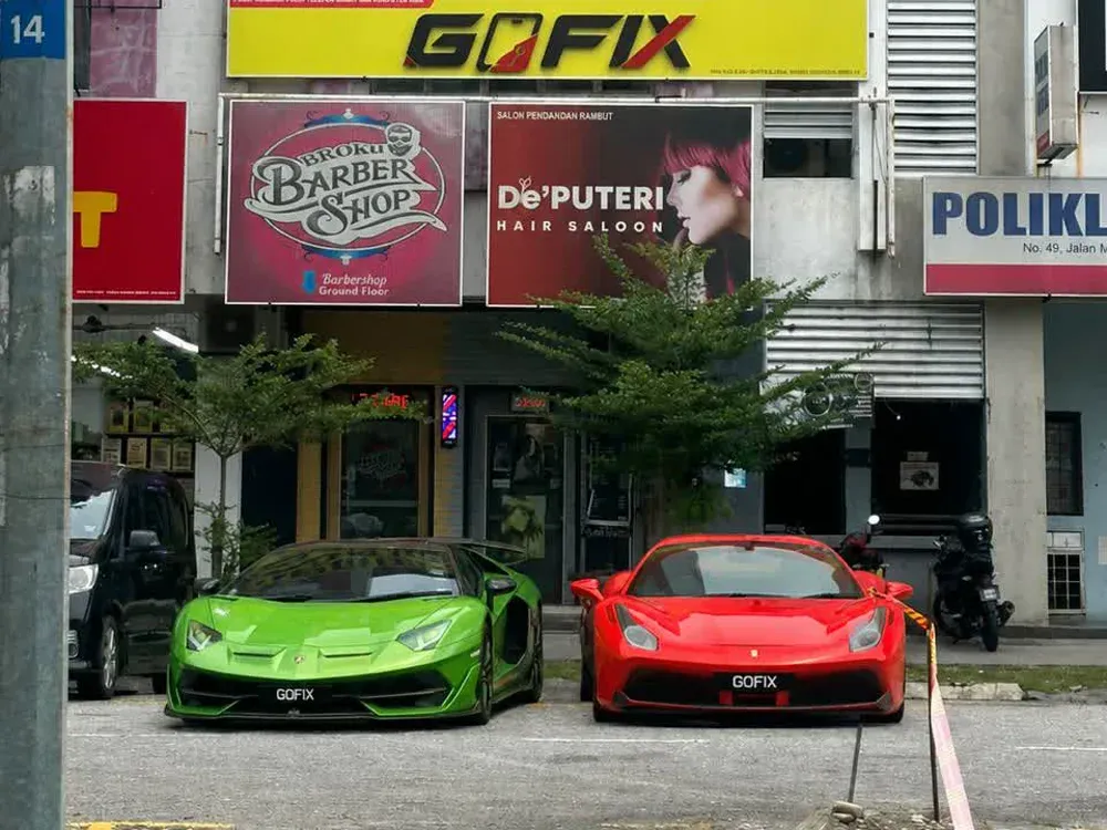 Papan tanda GOFIX Subang Bestari - visual promosi kedai